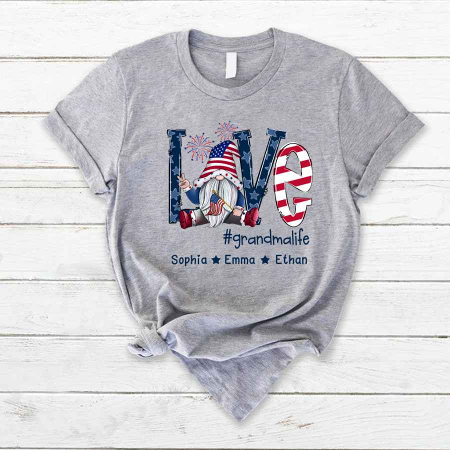 Love Grandma Life Gnome American Flag CL01 T-Shirt