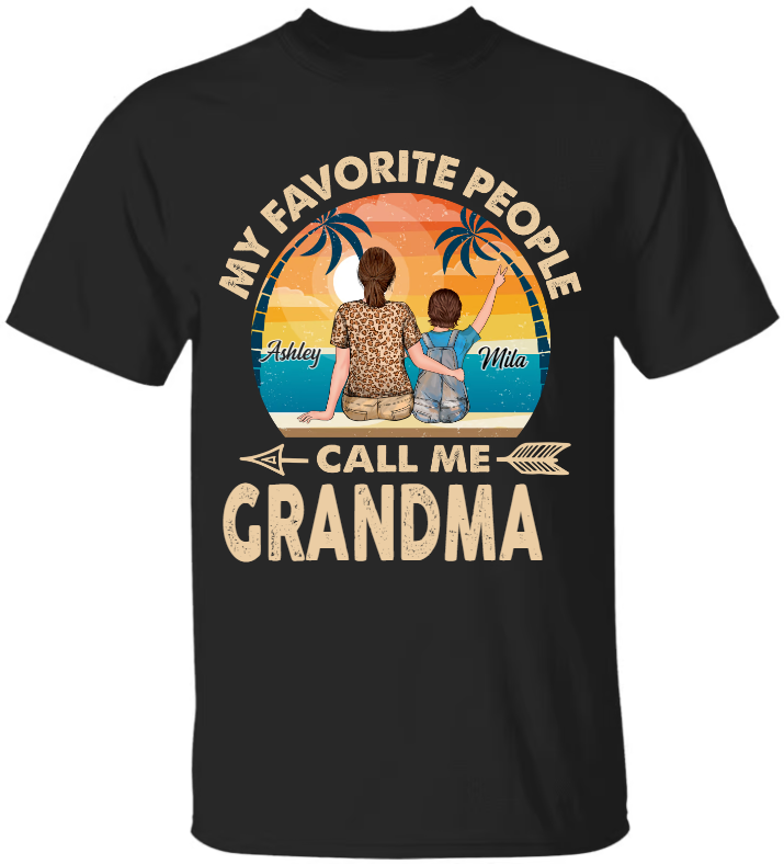 My Favorite People Call Me Grandma And Kids Summer T-Shirt