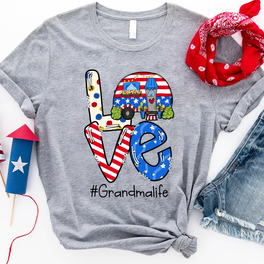 Love Grandma Life Camping 4th Of July, Custom Grandma, Gift For Grandma TH T-Shirt
