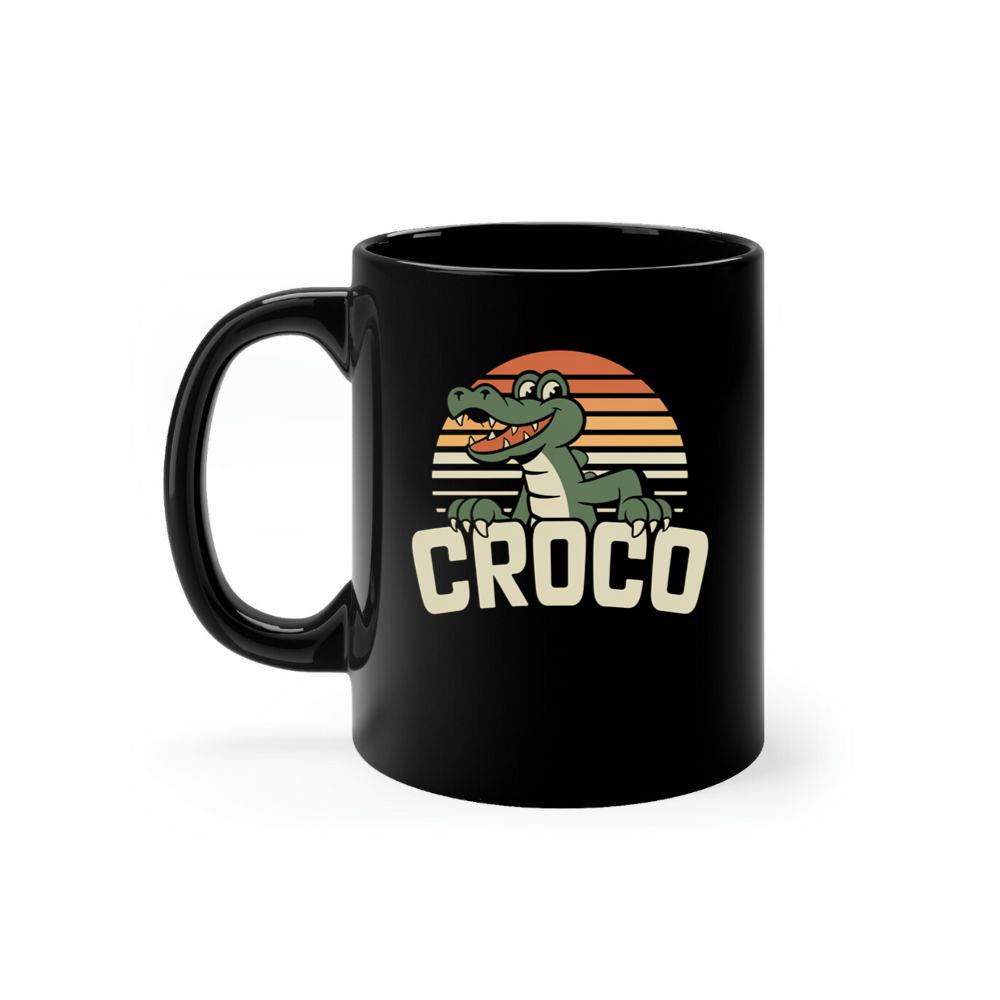 Croco Sunset Vintage Crocodile Graphic for Coastal Retro Lovers Mug