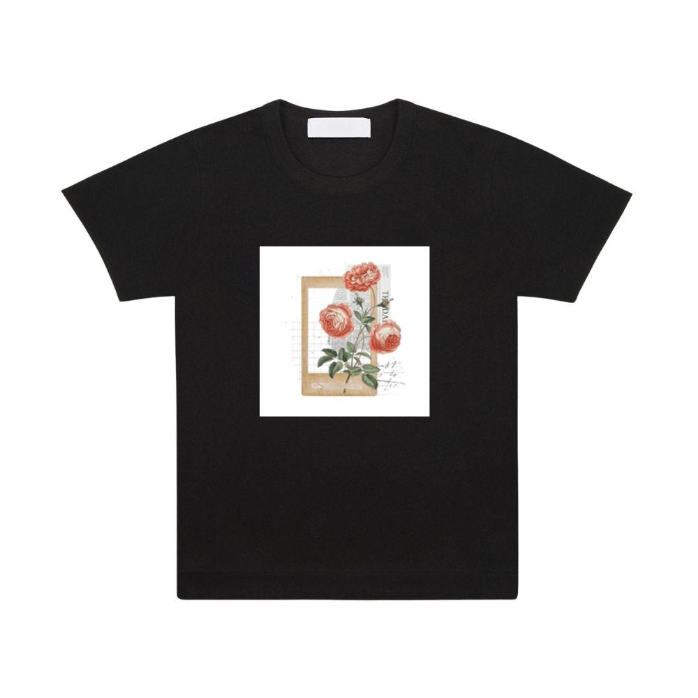 Red Roses and Paper Fragments TShirts Daisysay