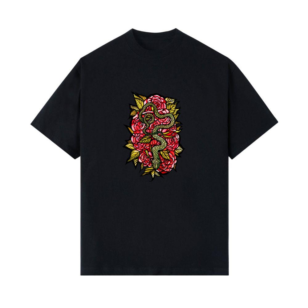 Red Roses snake art snakes floral designs T-Shirt 