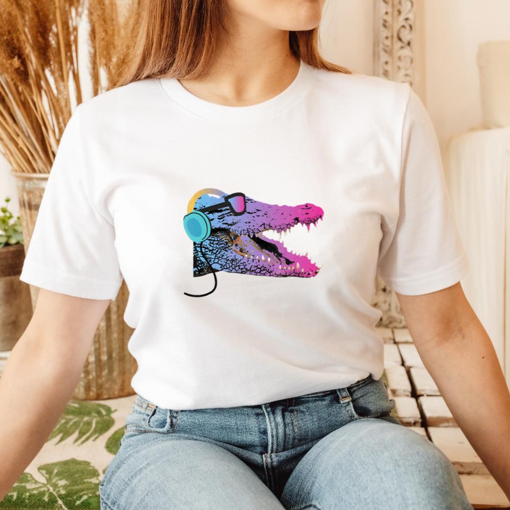 Relaxing Alligator Crocodile Zoo Animal Funny Gift T-Shirt