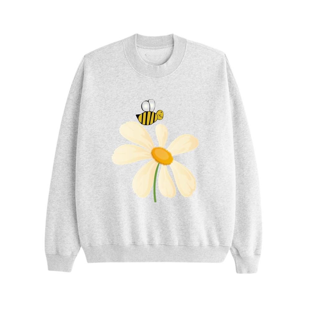 Smiling Bee Above White Flower Sweatsrhits