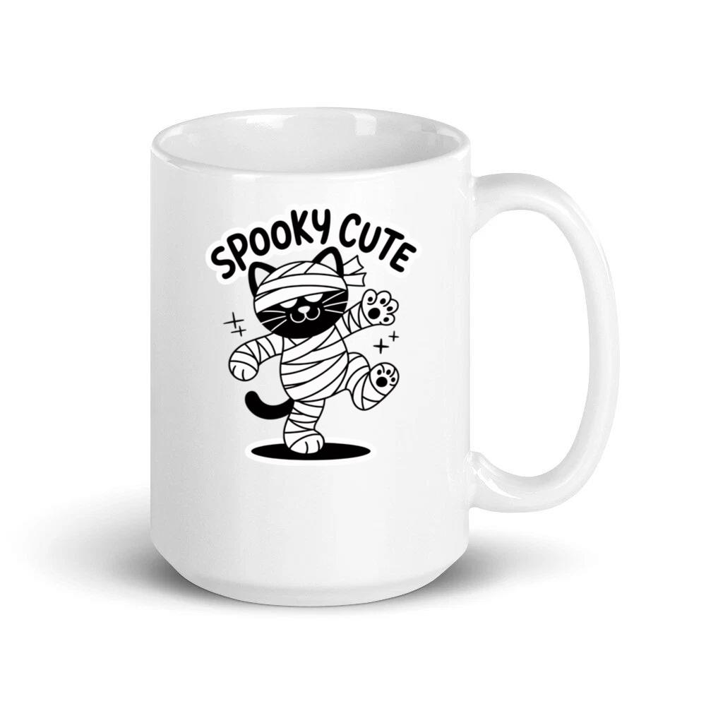 Spooky Cute Mummy Cat Funny Halloween Graphic Mug