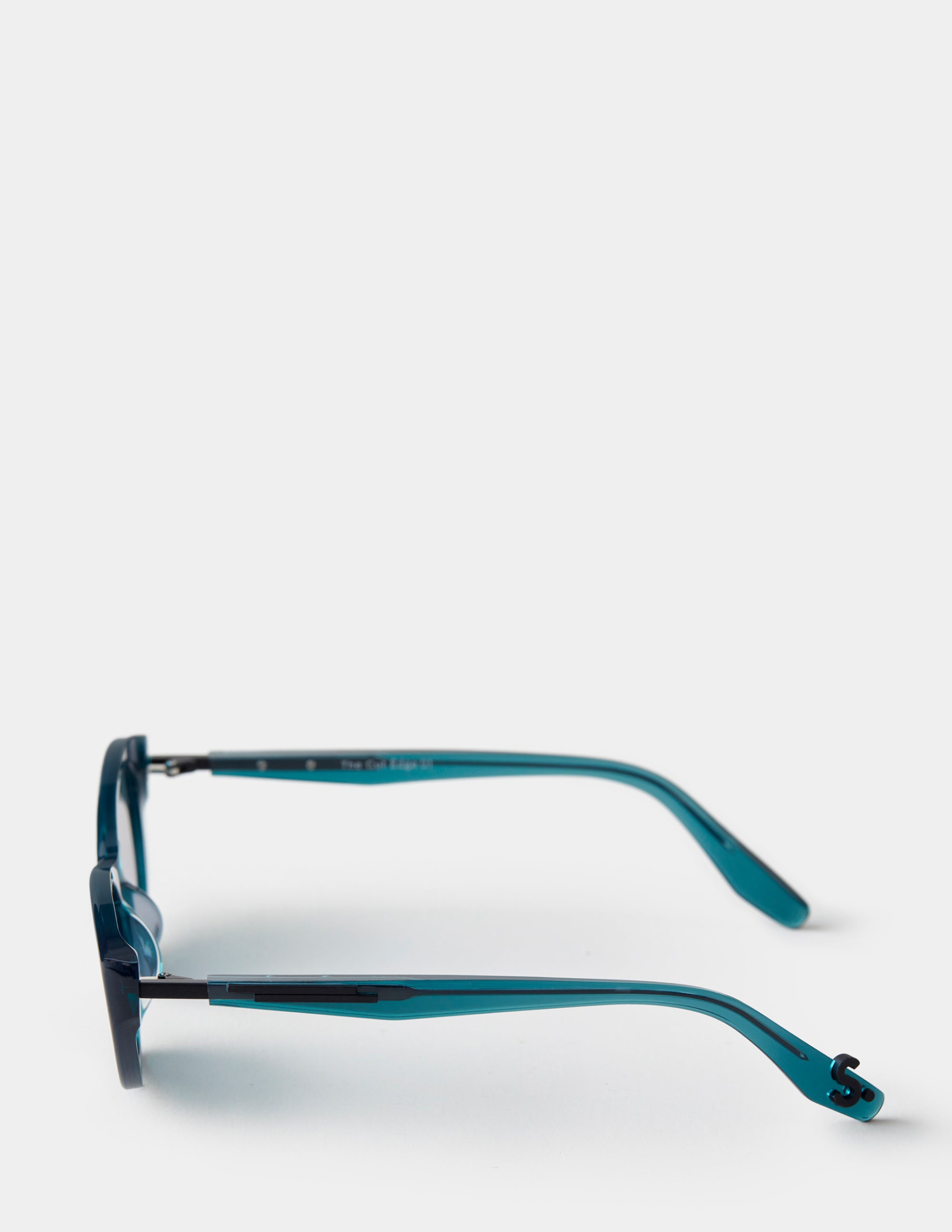 The Cut Edge 01 - Unisex Fashion Sunglasses - Image 2