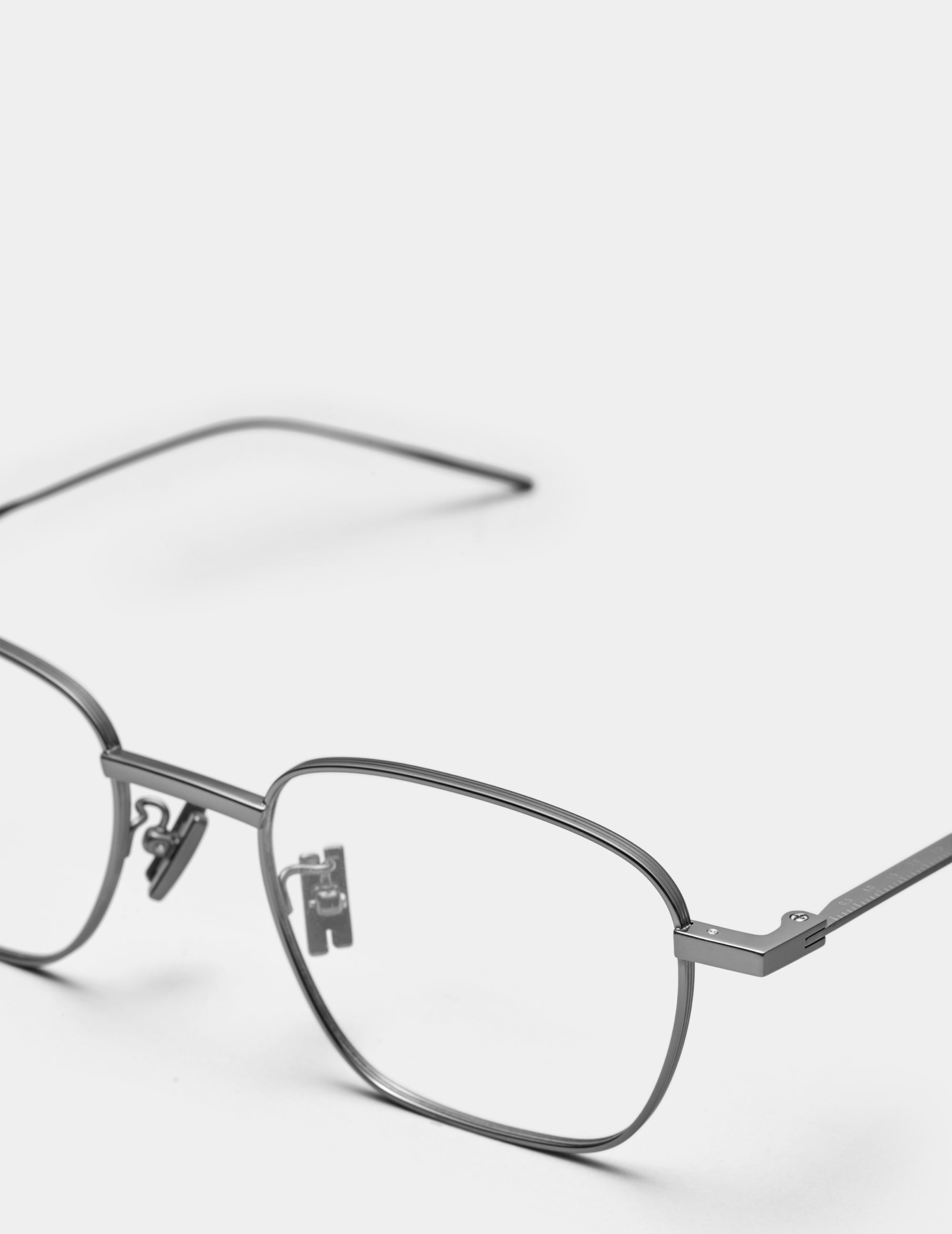 The Vertebra 02 - Unisex Fashion Sunglasses - Image 8