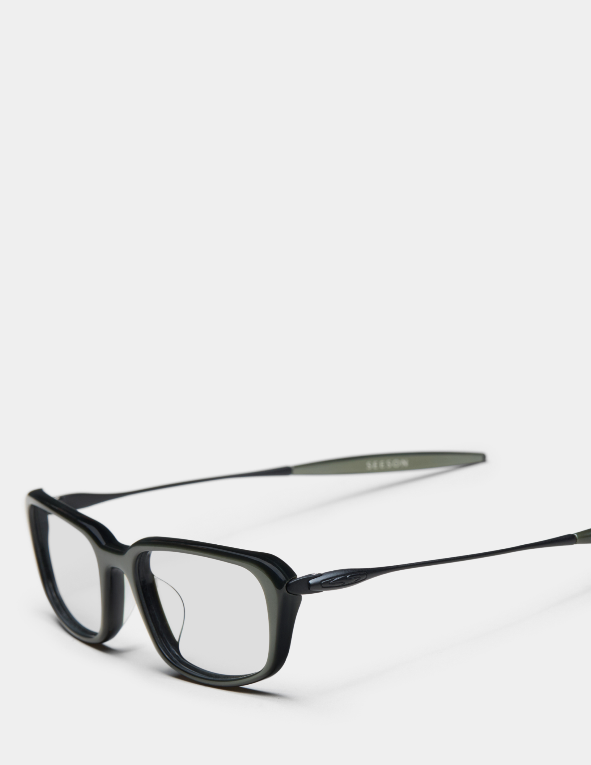 The Vertebra 04 - Unisex Fashion Sunglasses - Image 13