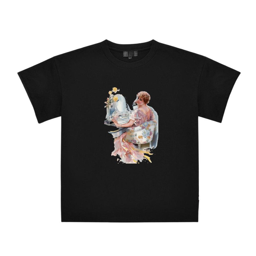 The Vintage Woman T-Shirts