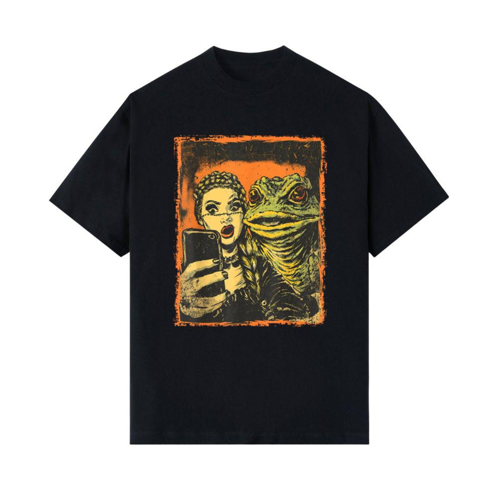 Toad Monster Selfie with Goth Girl Horror Comic Graphic T-Shirt
