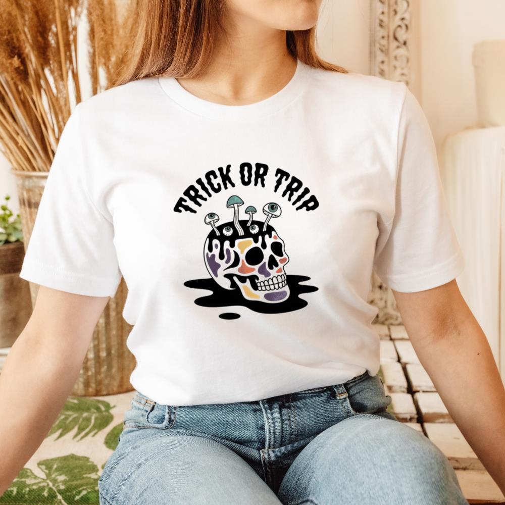 Trick or Trip Skull Mushroom Psychedelic Graphic T-Shirt