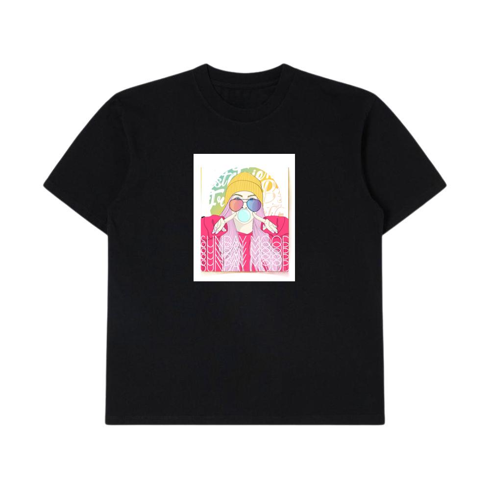 Where a Beanie-Bound Beauty, Blowing Bubbles and Bearing Bi-Chromatic Browsers T-Shirts