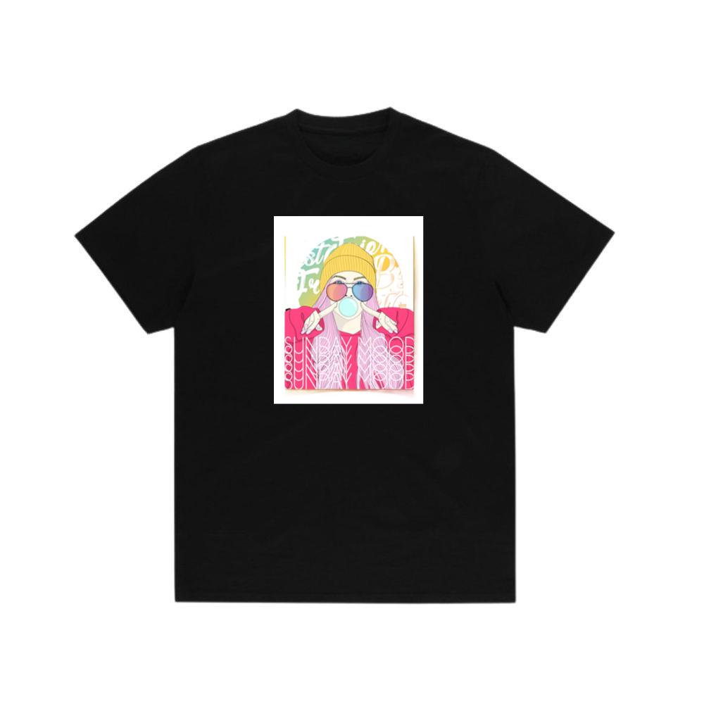 Where a Beanie-Bound Beauty, Blowing Bubbles and Bearing Bi-Chromatic Browsers T-Shirts