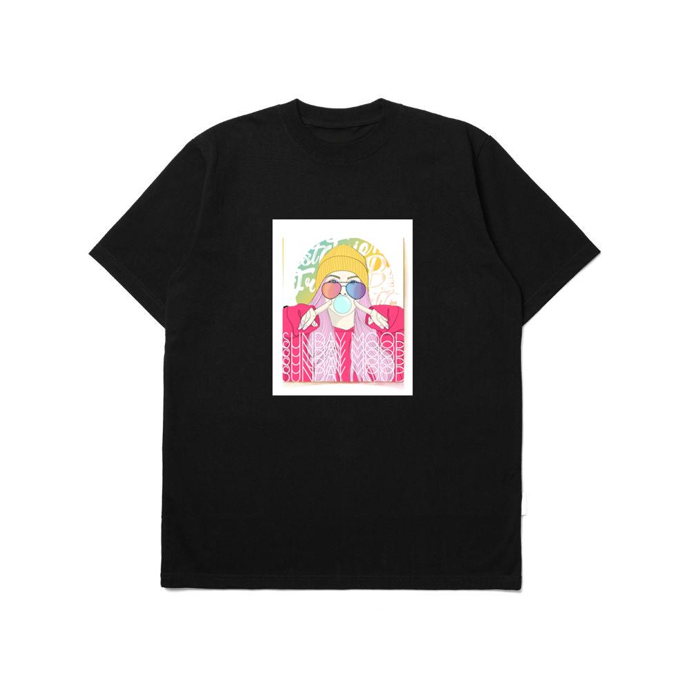 Where a Beanie-Bound Beauty, Blowing Bubbles and Bearing Bi-Chromatic Browsers T-Shirts