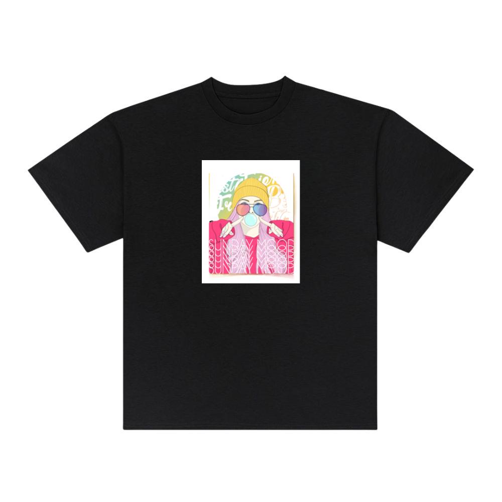 Where a Beanie-Bound Beauty, Blowing Bubbles and Bearing Bi-Chromatic Browsers T-Shirts